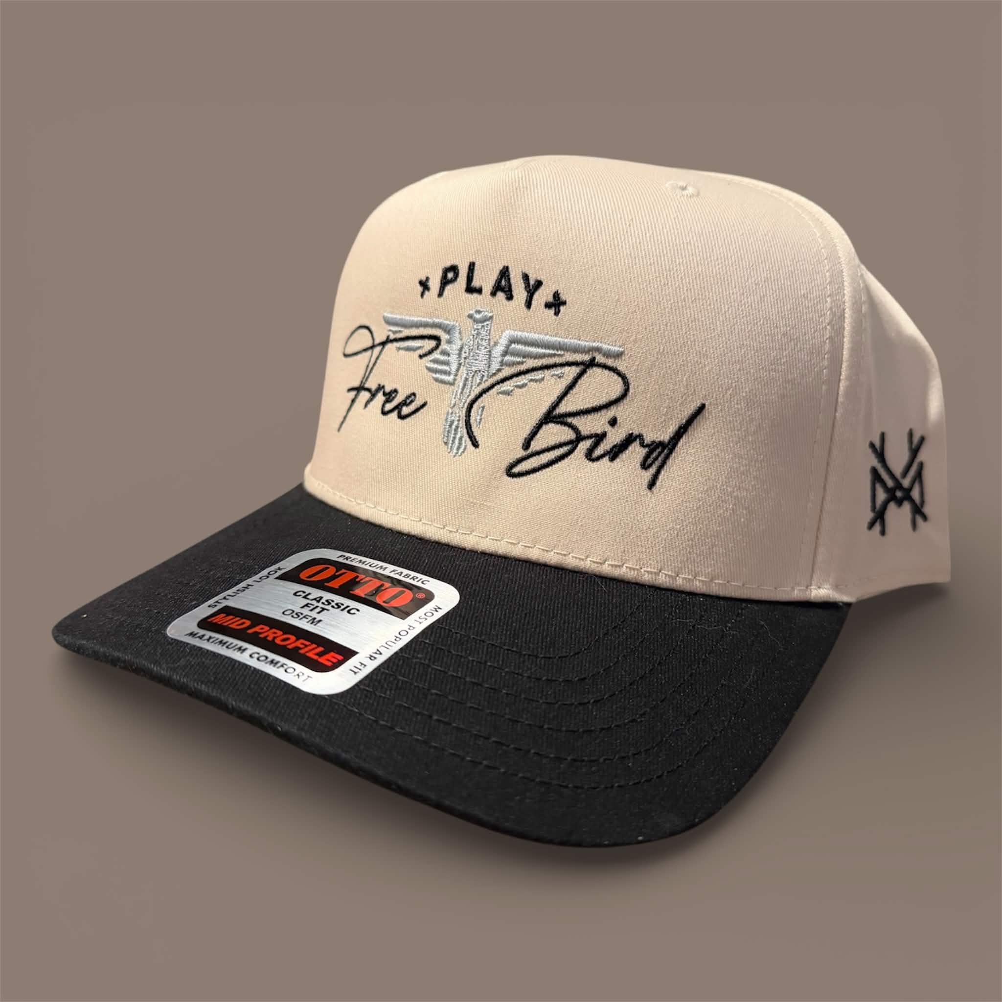 Play Free Bird Hat