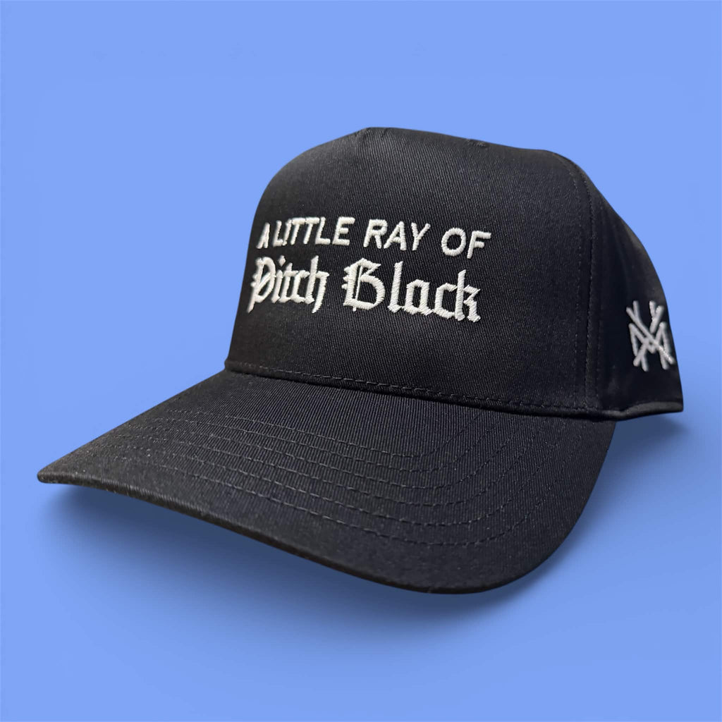 Little Ray of Pitch Black (Black)
